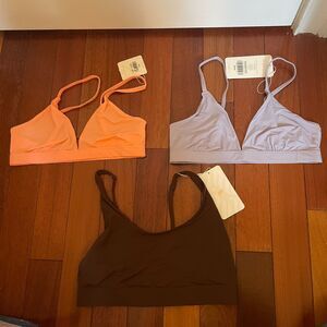 Fabletics NWT Lot of 2 Bralette & Sports Bras Size Medium Casual Minimalist Yoga